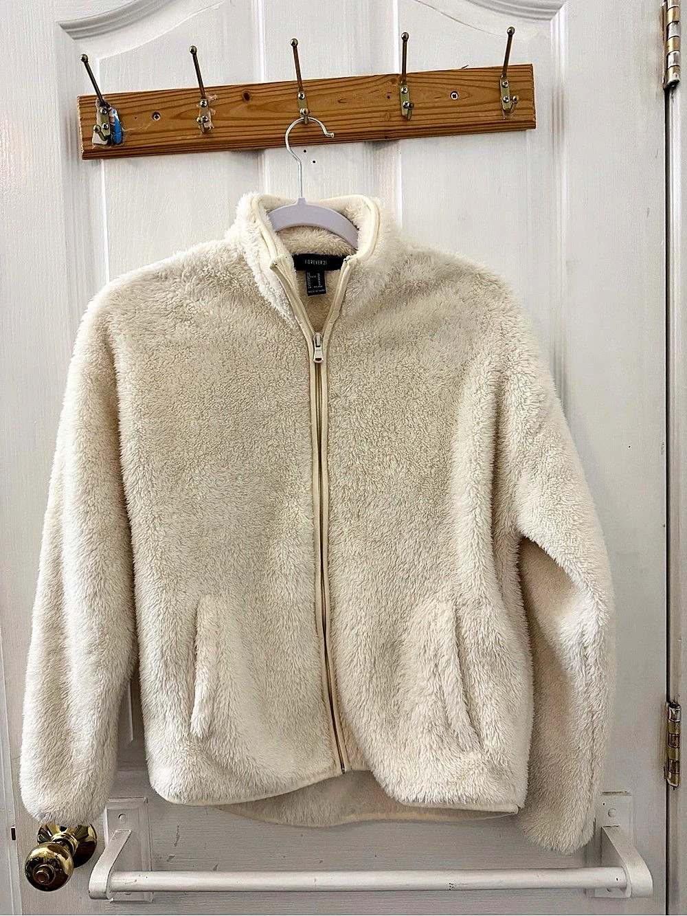 Forever 21 Fleece Zip Jacket in Cream Size Medium